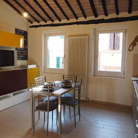 Contrada House By Francigenaapartments 锡耶纳 外观 照片