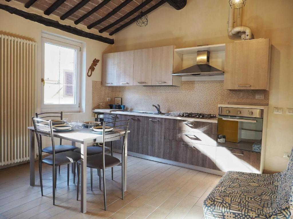Contrada House By Francigenaapartments 锡耶纳 外观 照片